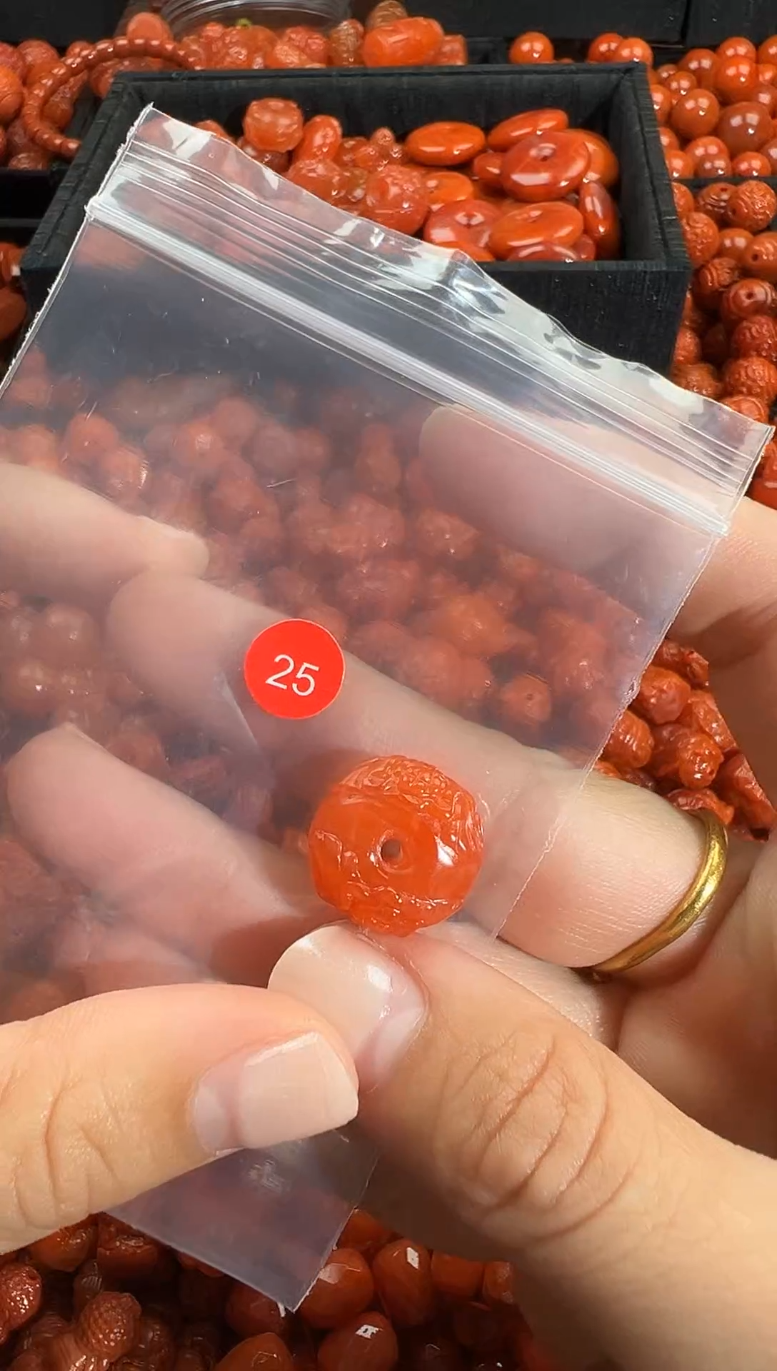 颈饰未镶嵌南红玛瑙1