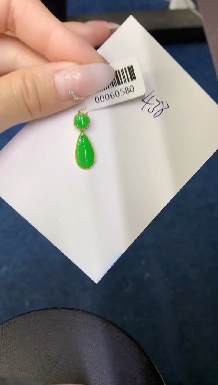 【闪购商品】翡翠颈饰18K金镶嵌00000000000