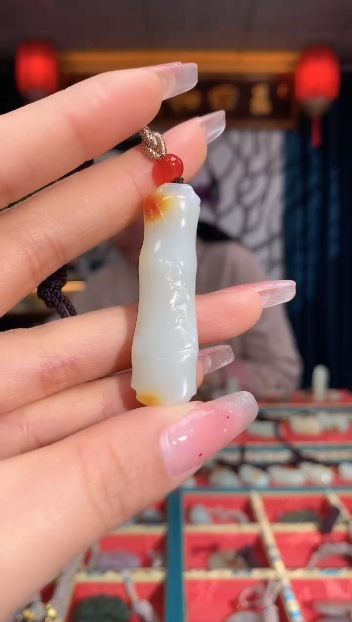 【闪购商品】和田玉颈饰未镶嵌竹节