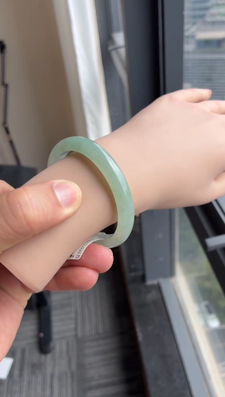 未镶嵌手镯翡翠3号54.1*46.6*10*7.2贵妃