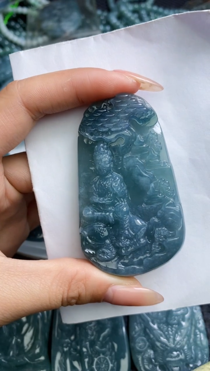 【闪购商品】翡翠颈饰未镶嵌