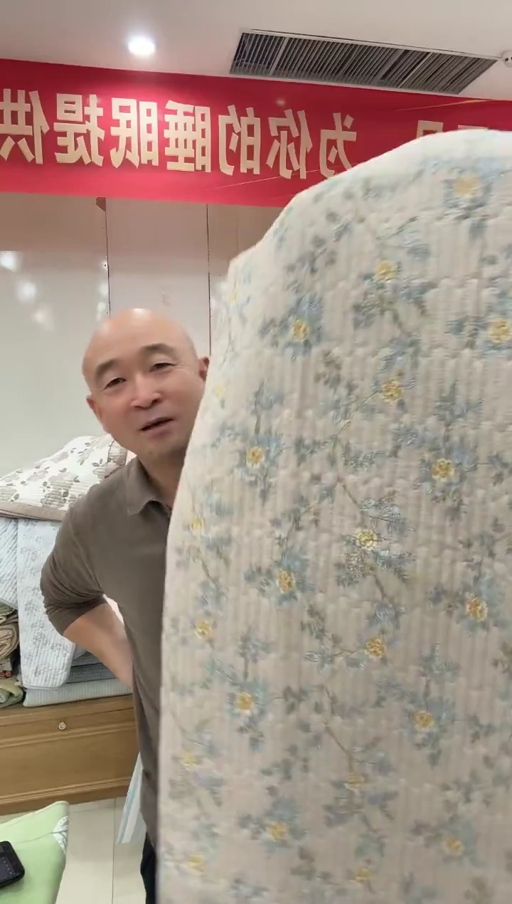 棉泡泡棉床盖2*2.3咖色