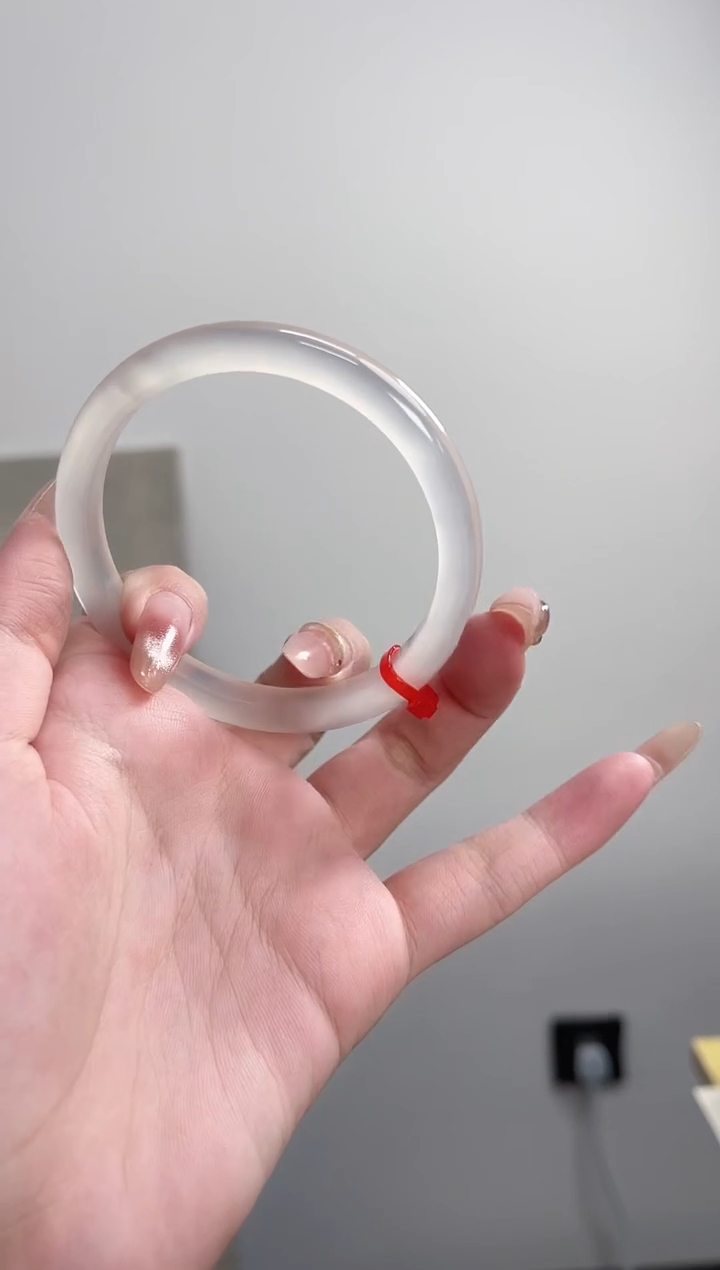 【闪购商品】玛瑙/玉髓手镯未镶嵌60圈 需要包容