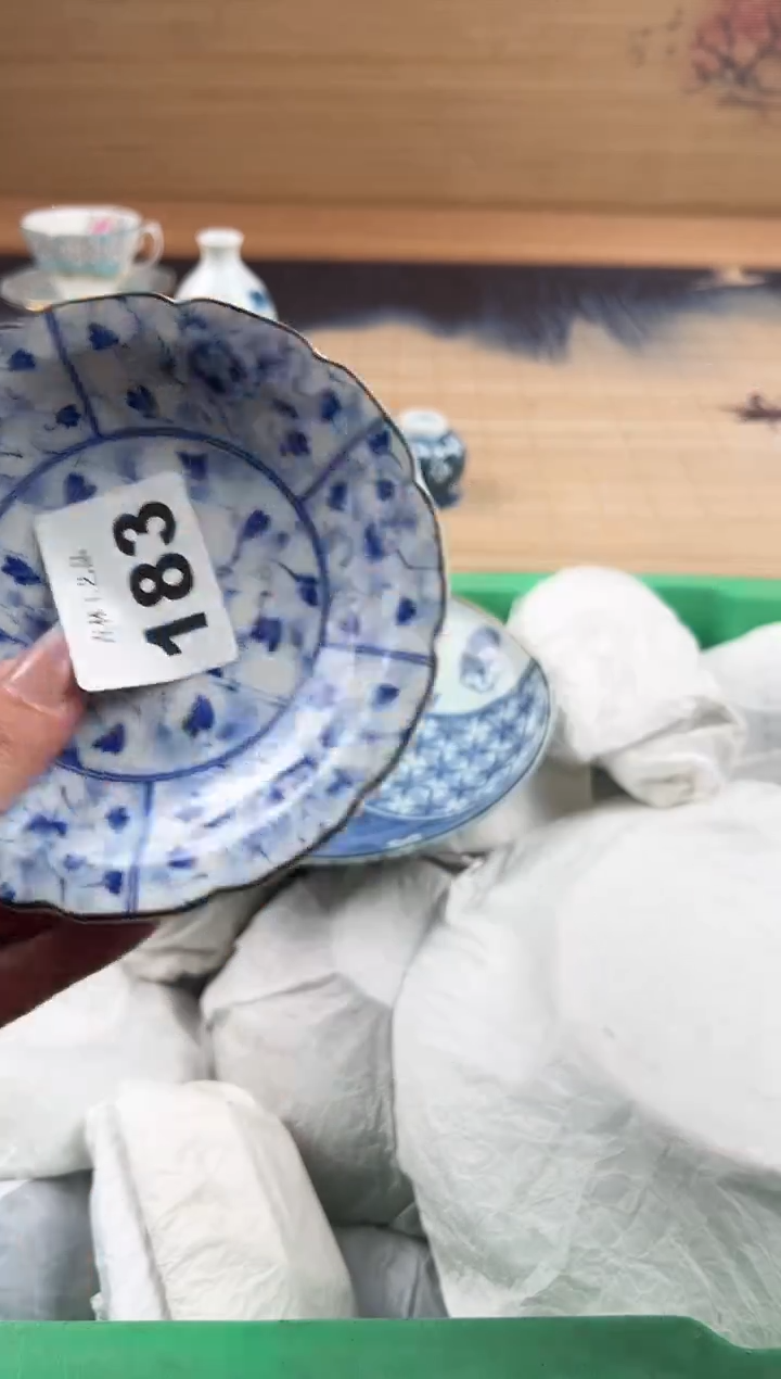 瓷片猛****！D          183