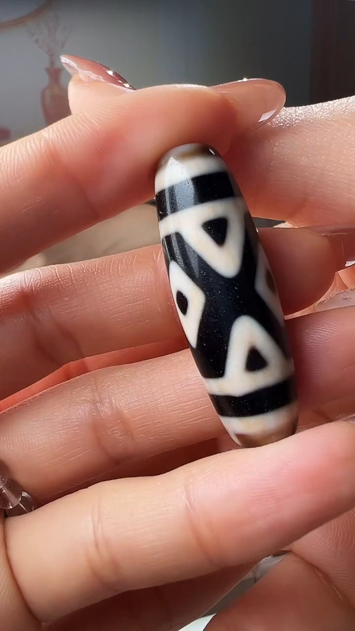 未镶嵌颈饰玛瑙/玉髓一****始三眼