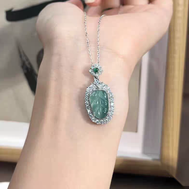 天然A货翡翠叶子项链女款时尚轻奢新中式风格