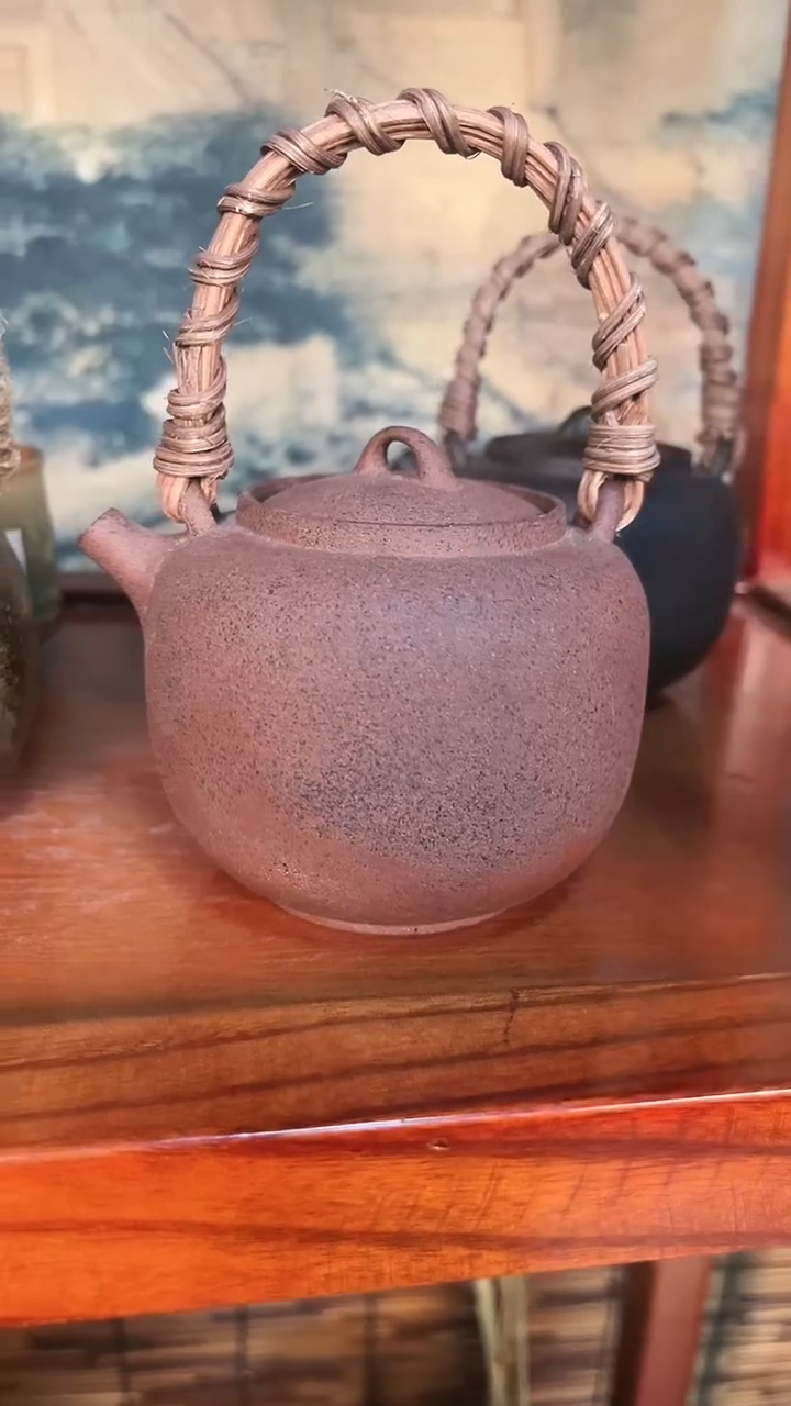 【闪购商品】K09朱泥苹果提梁壶全手老岩泥