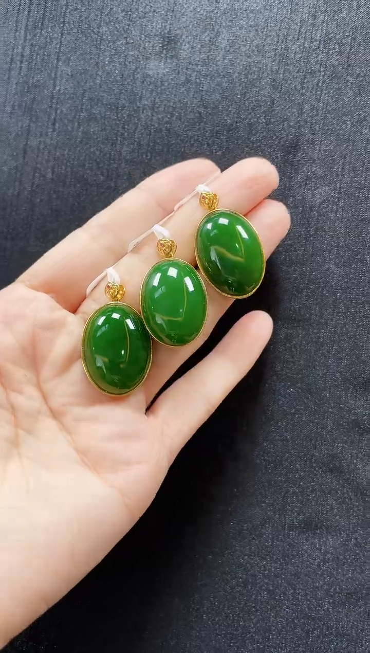 和田玉18K金镶嵌吊坠(赠链)多样性发一