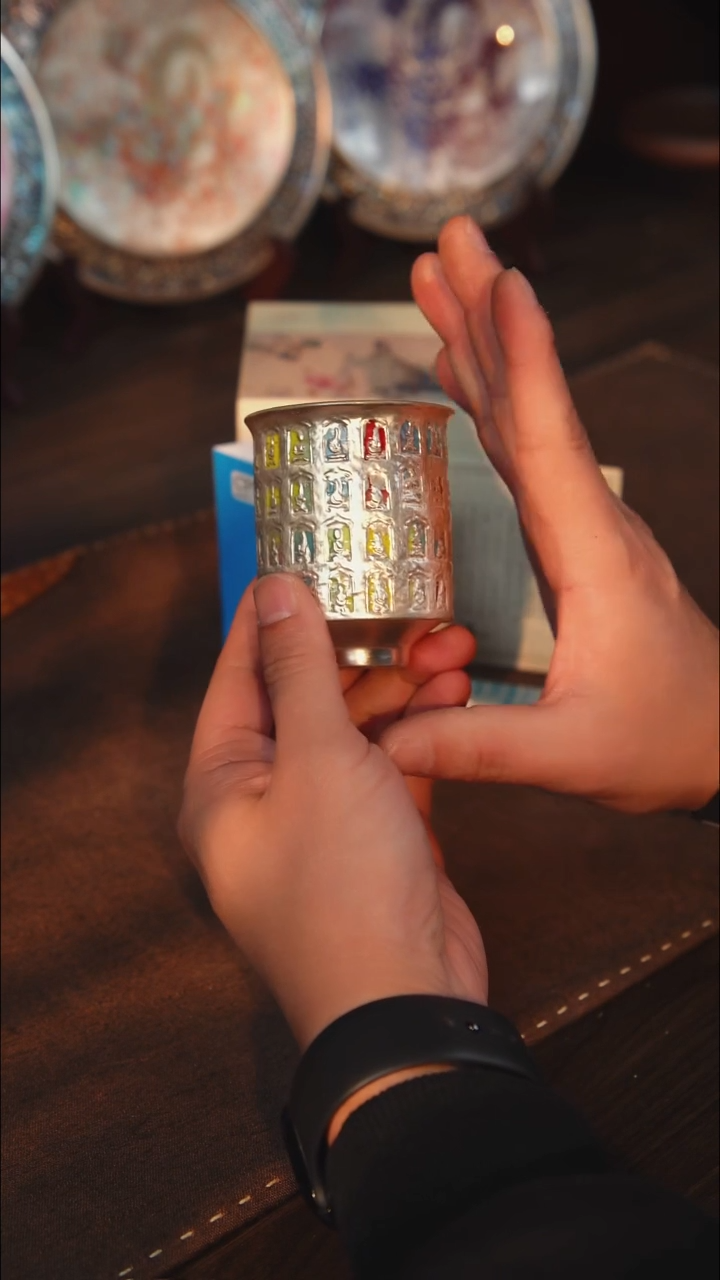 瓷瓷鎏银千佛七彩主人杯