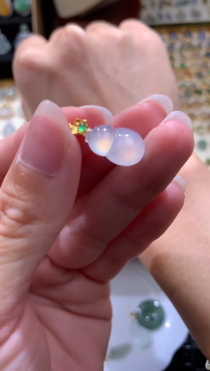 颈饰18K金镶嵌翡翠翡翠