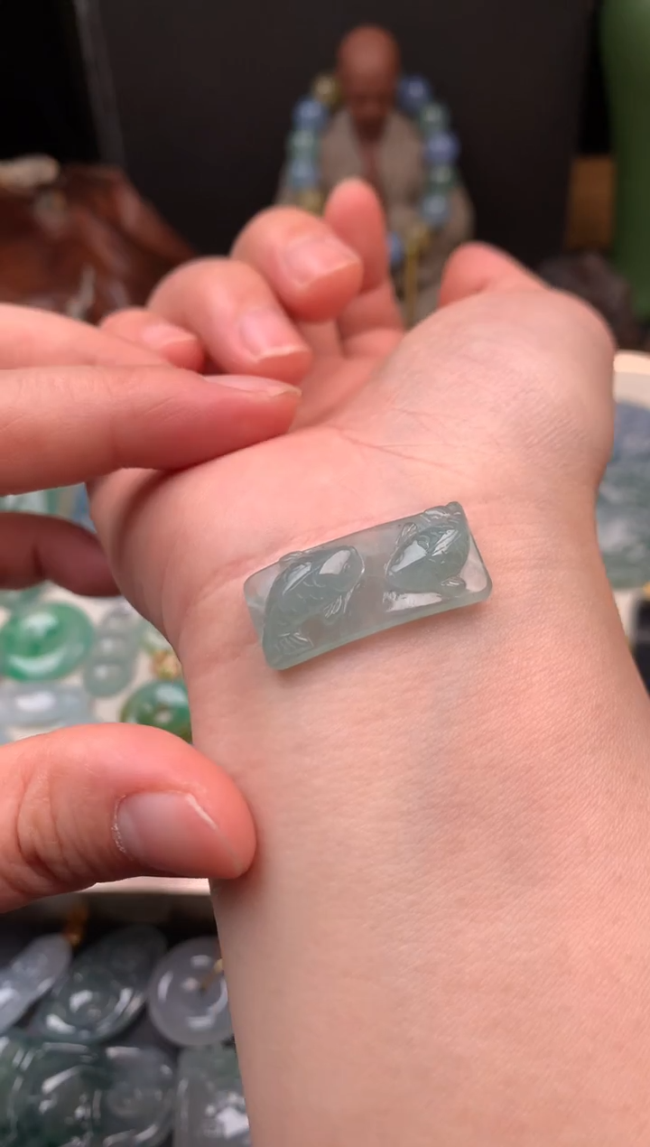 吊坠(不含链)未镶嵌翡翠锦鲤手牌