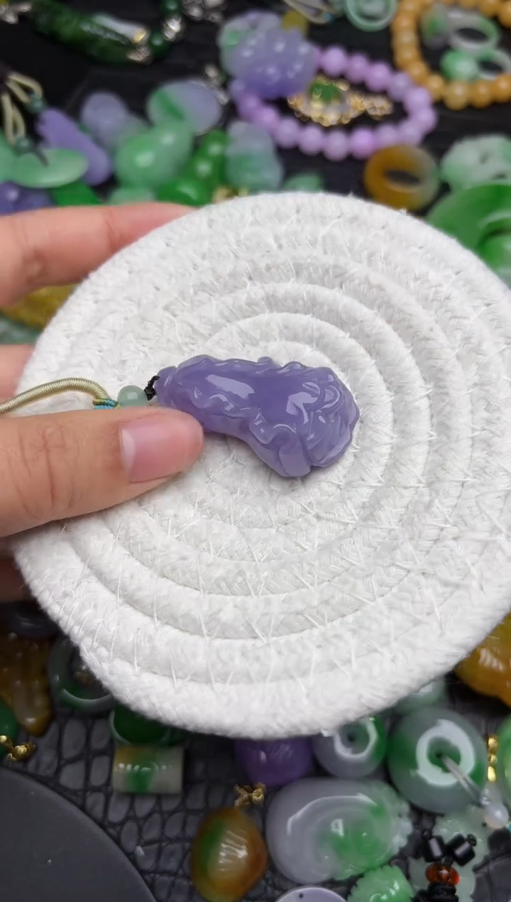 颈饰未镶嵌翡翠缅甸翡翠吊坠