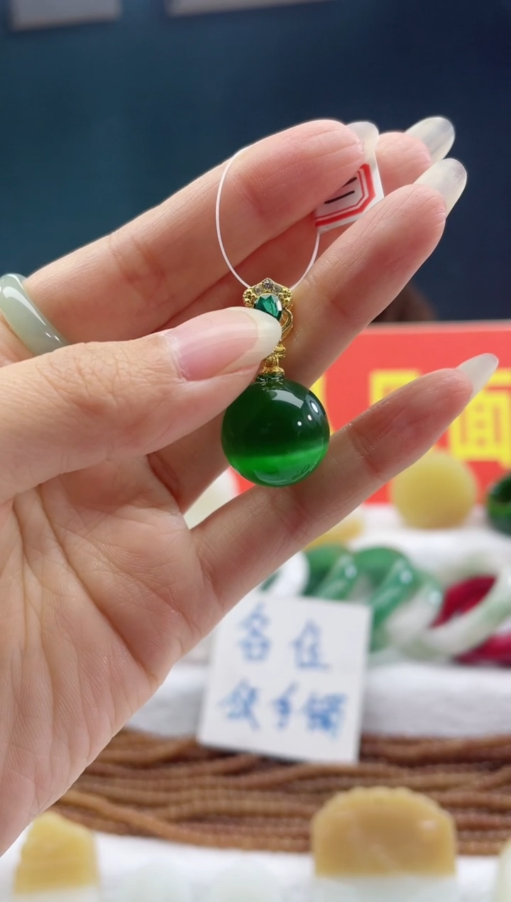 【闪购商品】石英质玉颈饰合金1