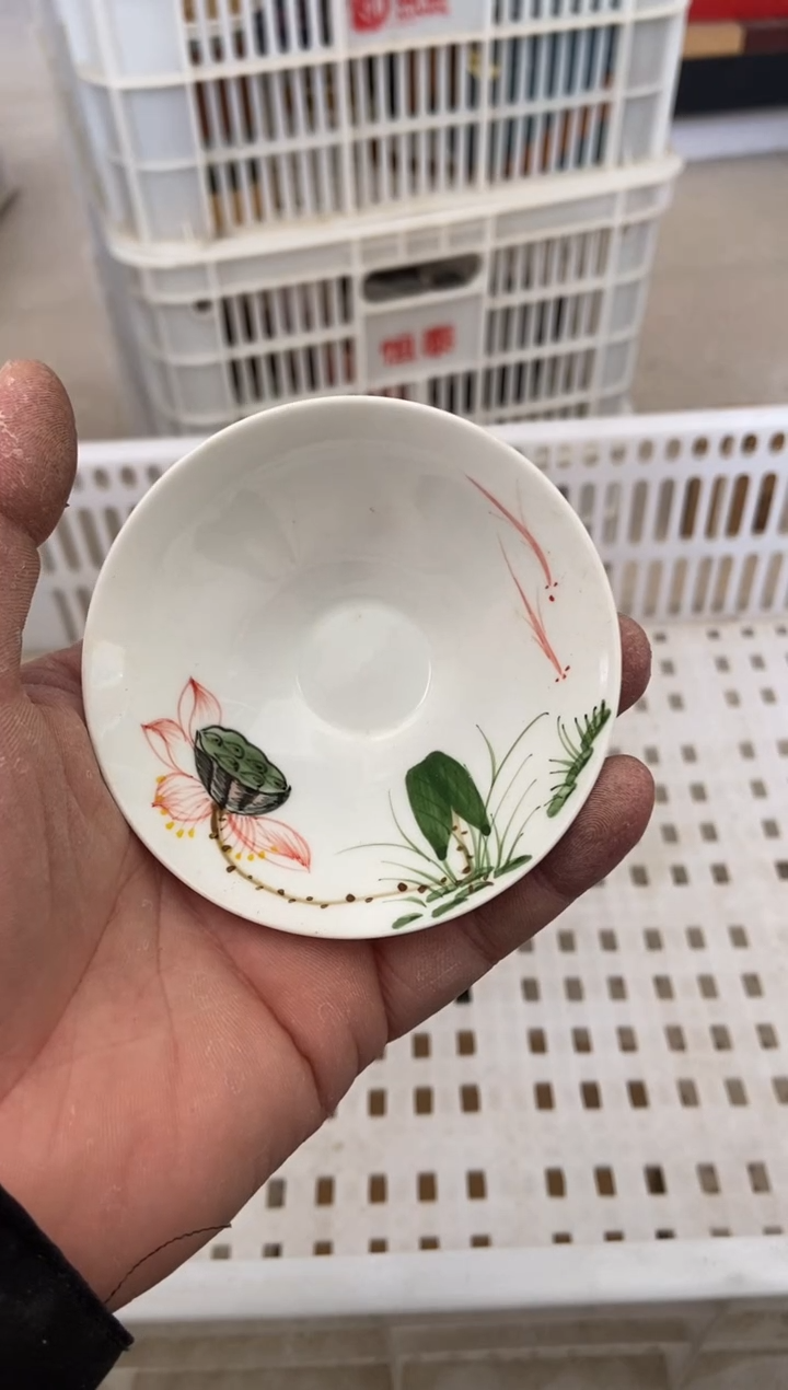 无运费险有瑕疵的摄影的产品有使用过的痕迹有点脏介意勿拍