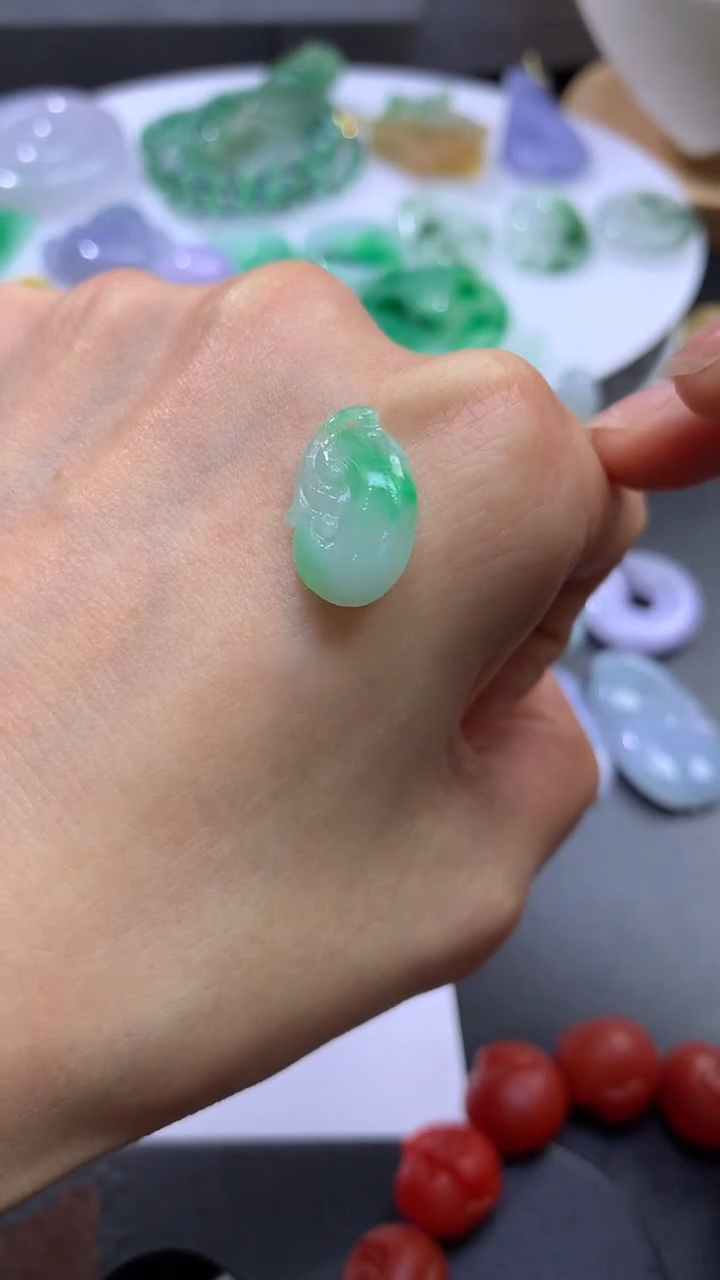 【闪购商品】定制翡翠未镶嵌翡翠