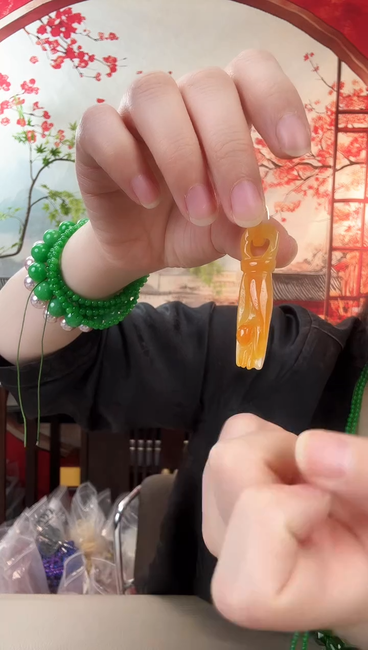 推荐款黄色佛手吊坠