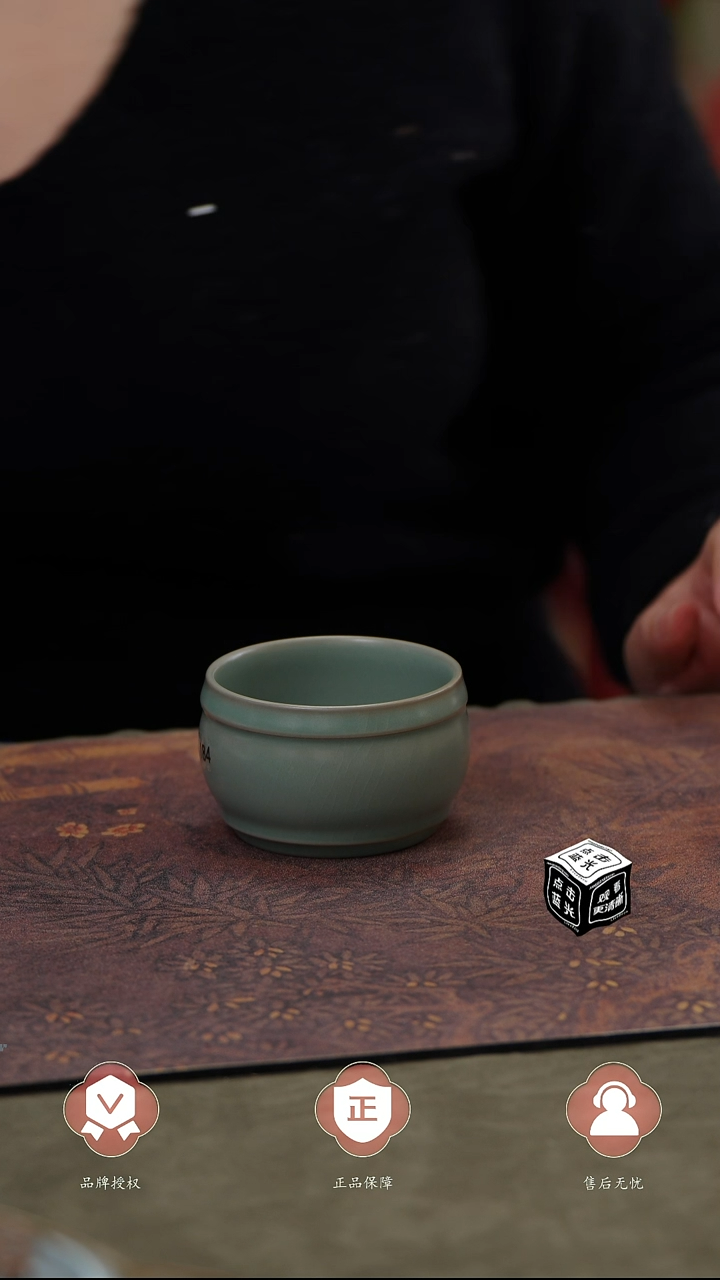 【闪购商品】杯国非遗大师王君子章款鼓腹杯