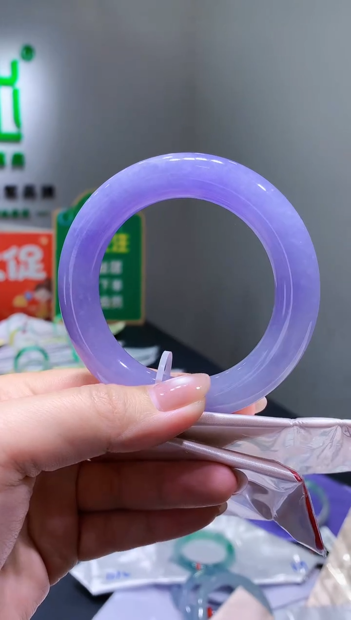 未镶嵌手镯翡翠x68天然A货缅甸翡翠57.3总价20万定金2万