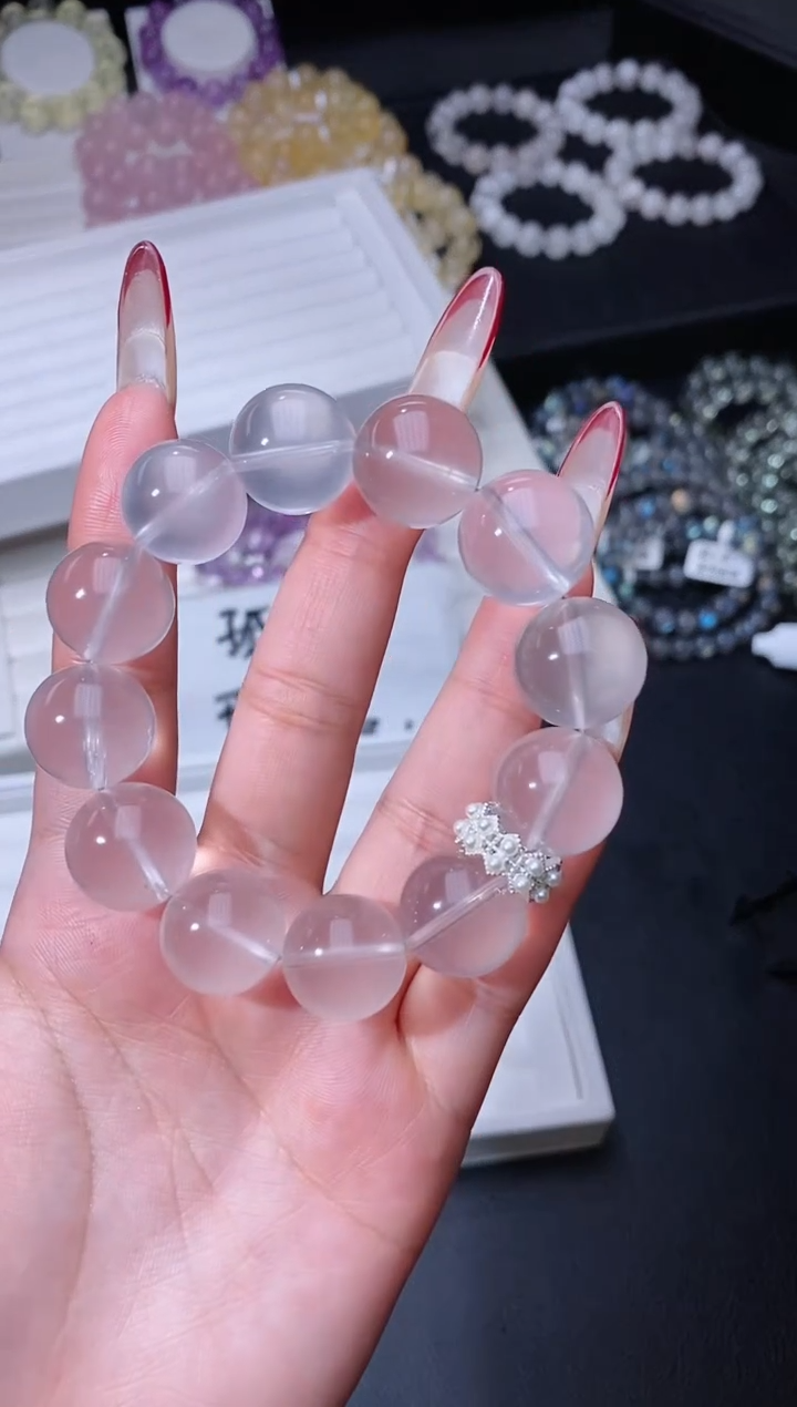 【闪购商品】水晶手链合金213.59奶白晶手串 多样性发其一