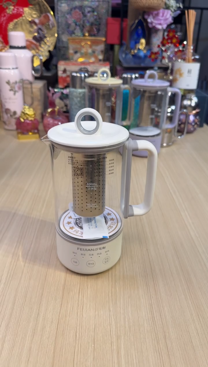 155钛煮茶壶600ML-杏仁白+