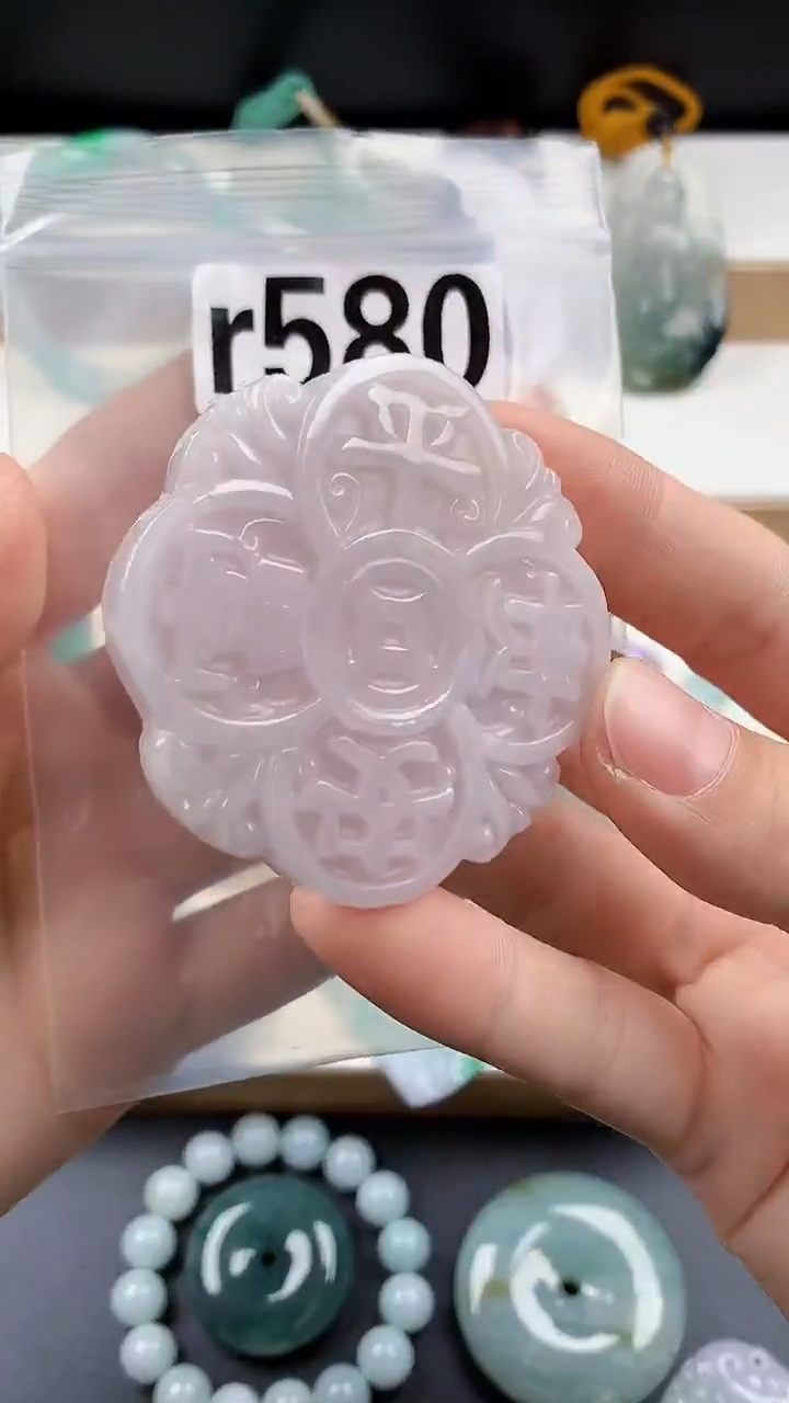 颈饰未镶嵌翡翠天然翡翠吊坠挂件