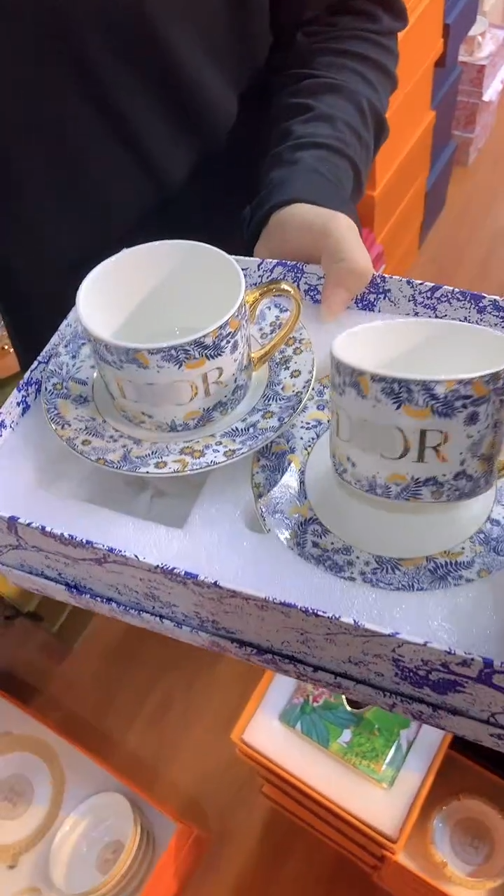 【闪购商品】鸿辉家品牌瓷器，京东包邮！