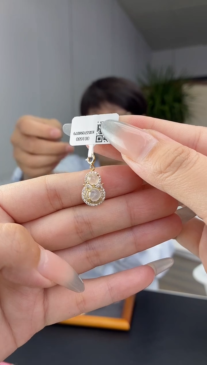 颈饰银S925镶嵌翡翠11111111