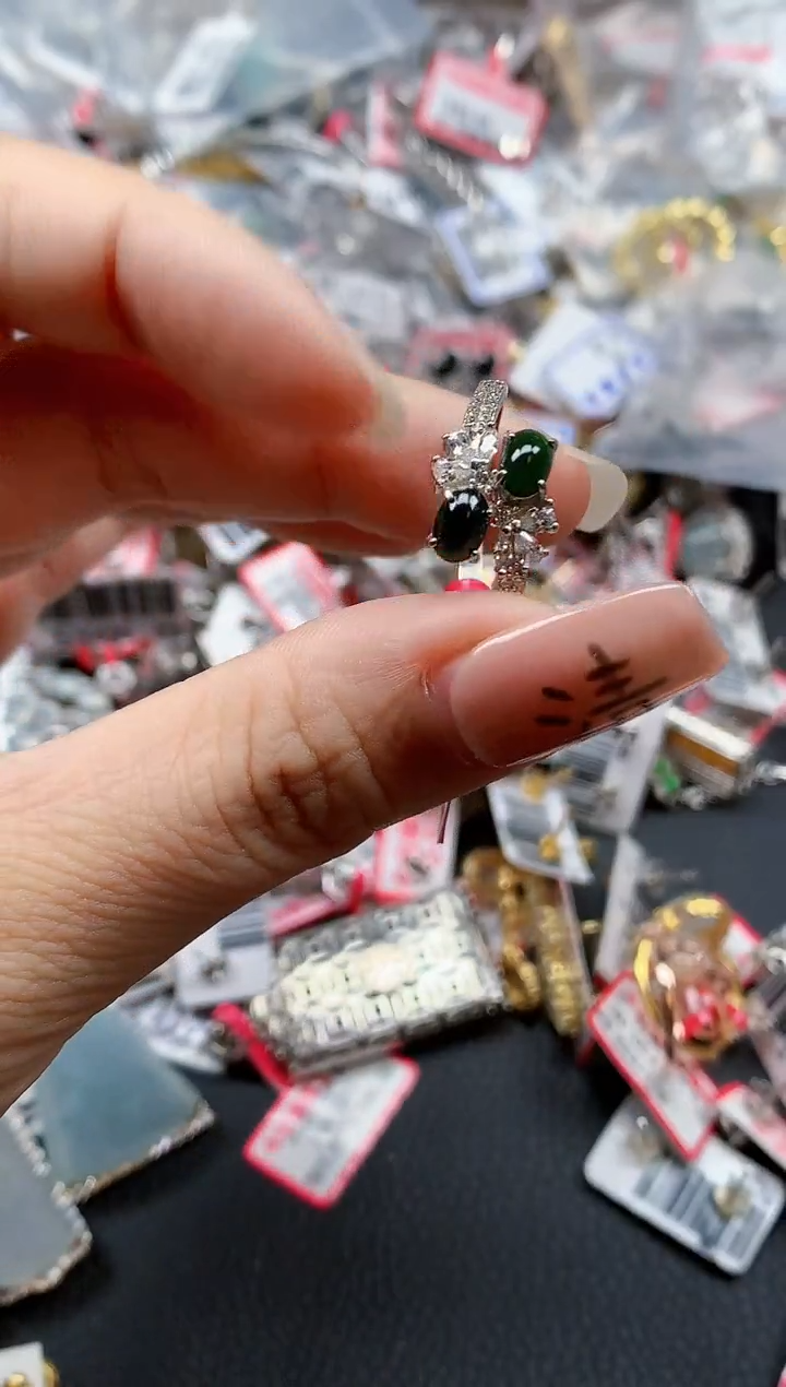 银S925镶嵌戒指翡翠天然A货缅甸翡翠