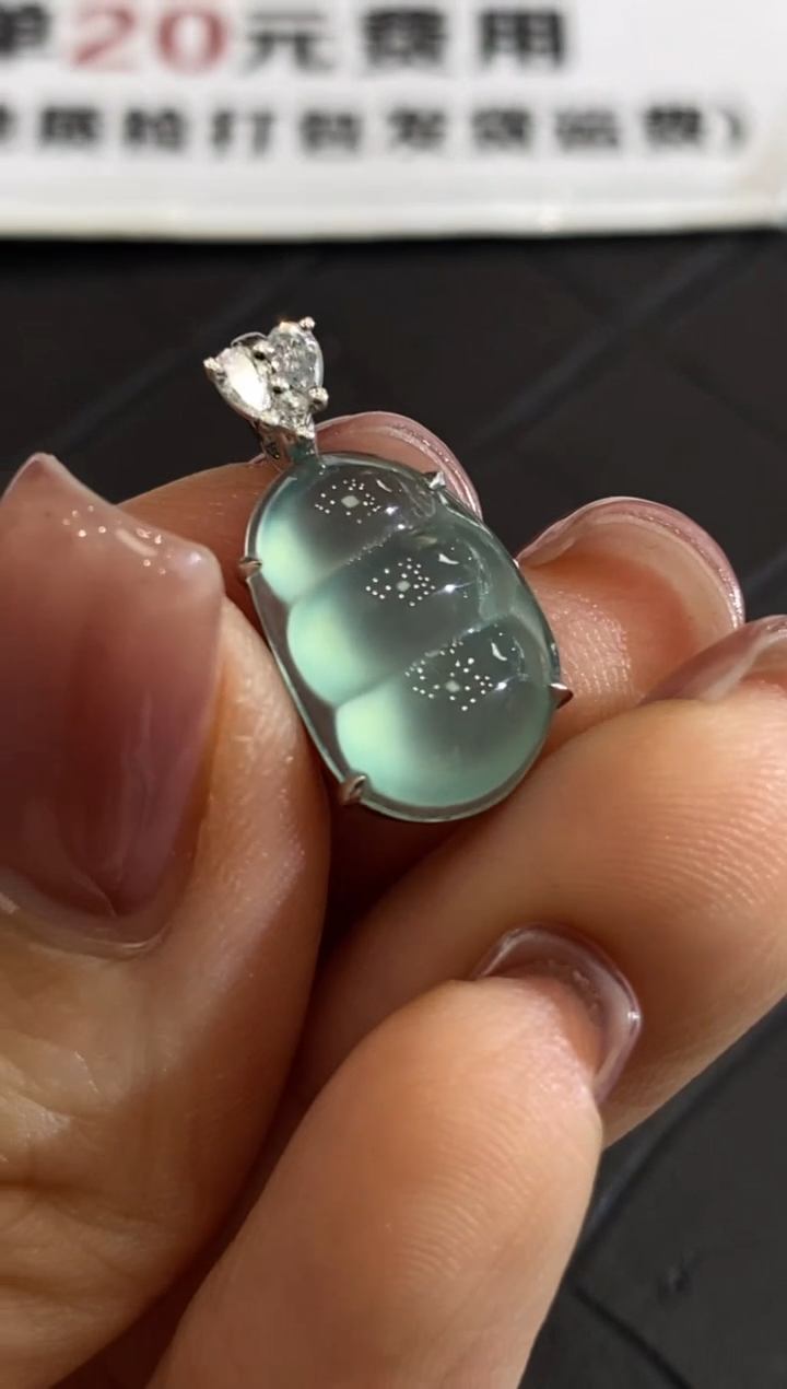 翡翠18K金镶嵌颈饰收到货48小时鉴赏期（超时不退不换）