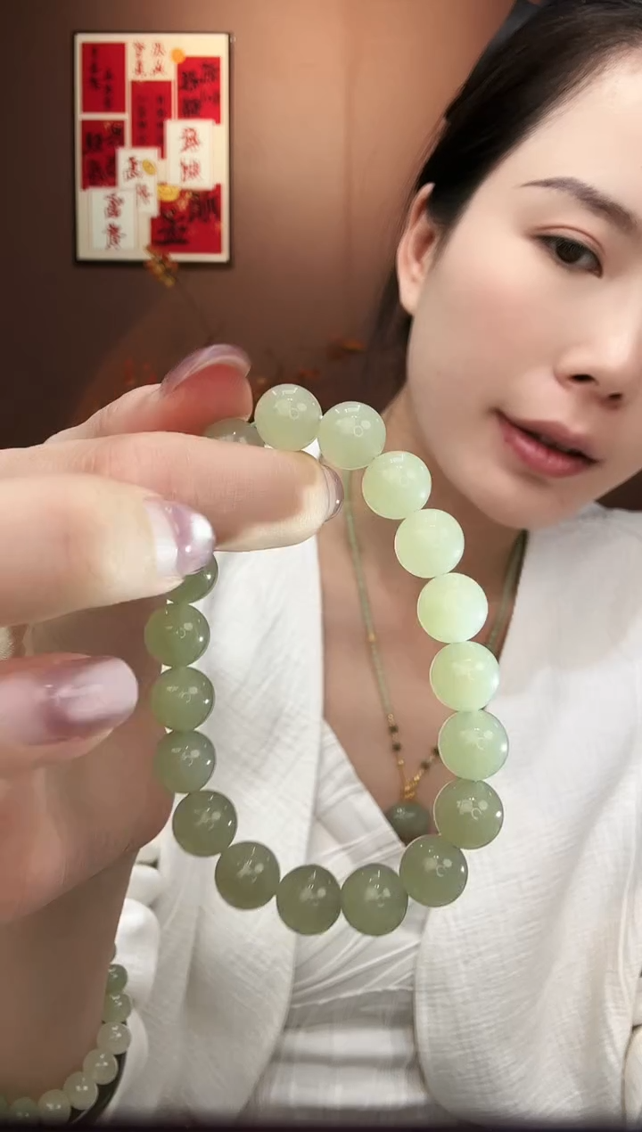 未镶嵌手链和田玉10mm晴水葡萄肉