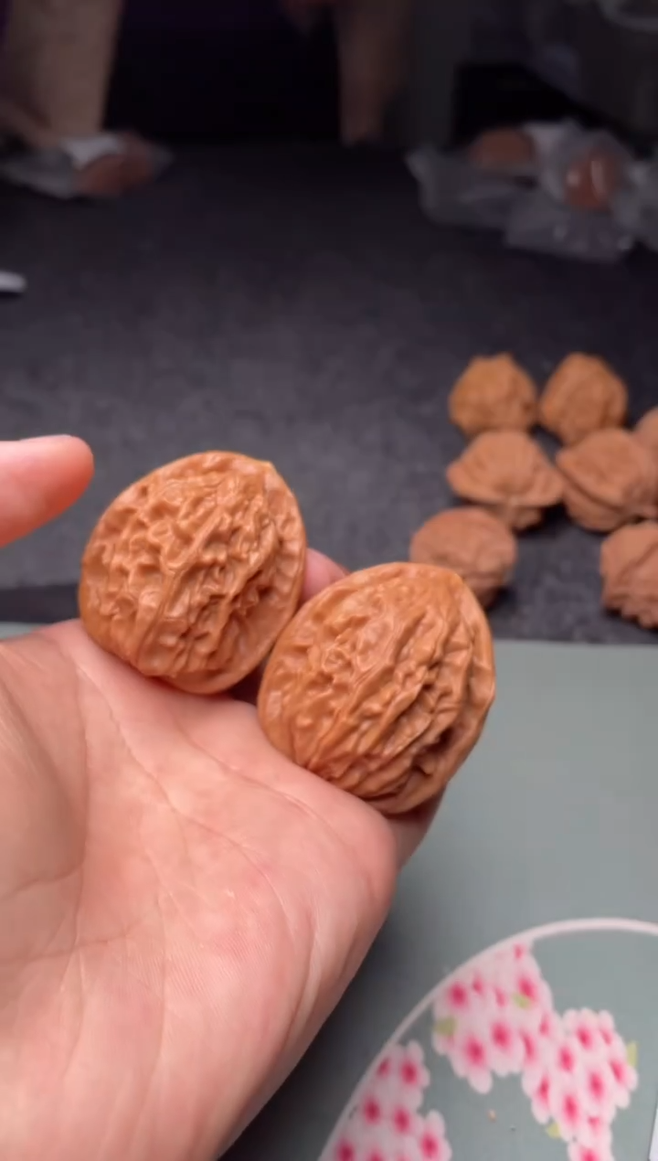 把件文玩核桃a263    大红袍 40尺