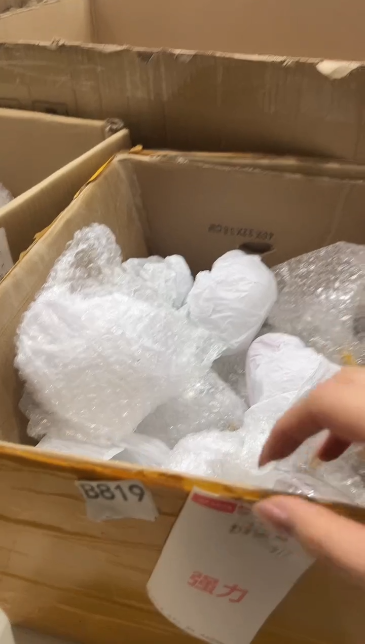 B819================