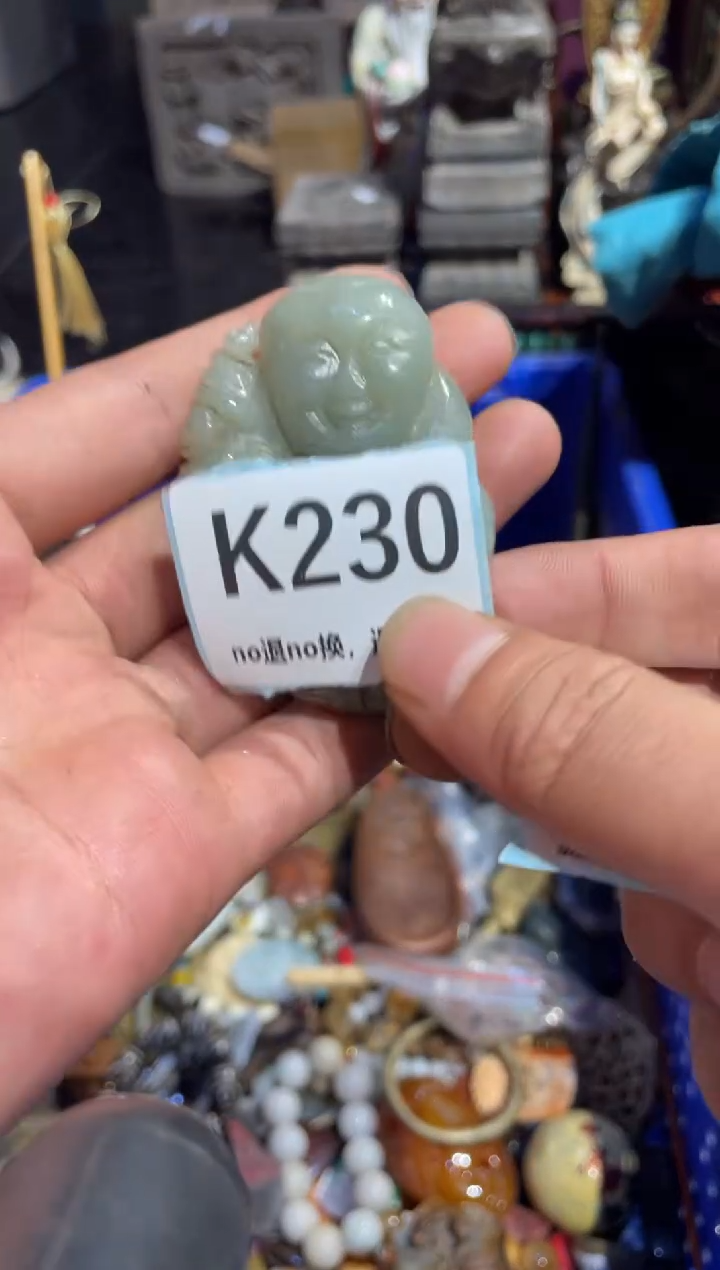 瓷片花*子表姐直播所见所得