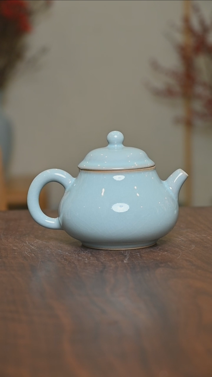 【闪购商品】其他天青釉朱家汝窑款容天壶一级