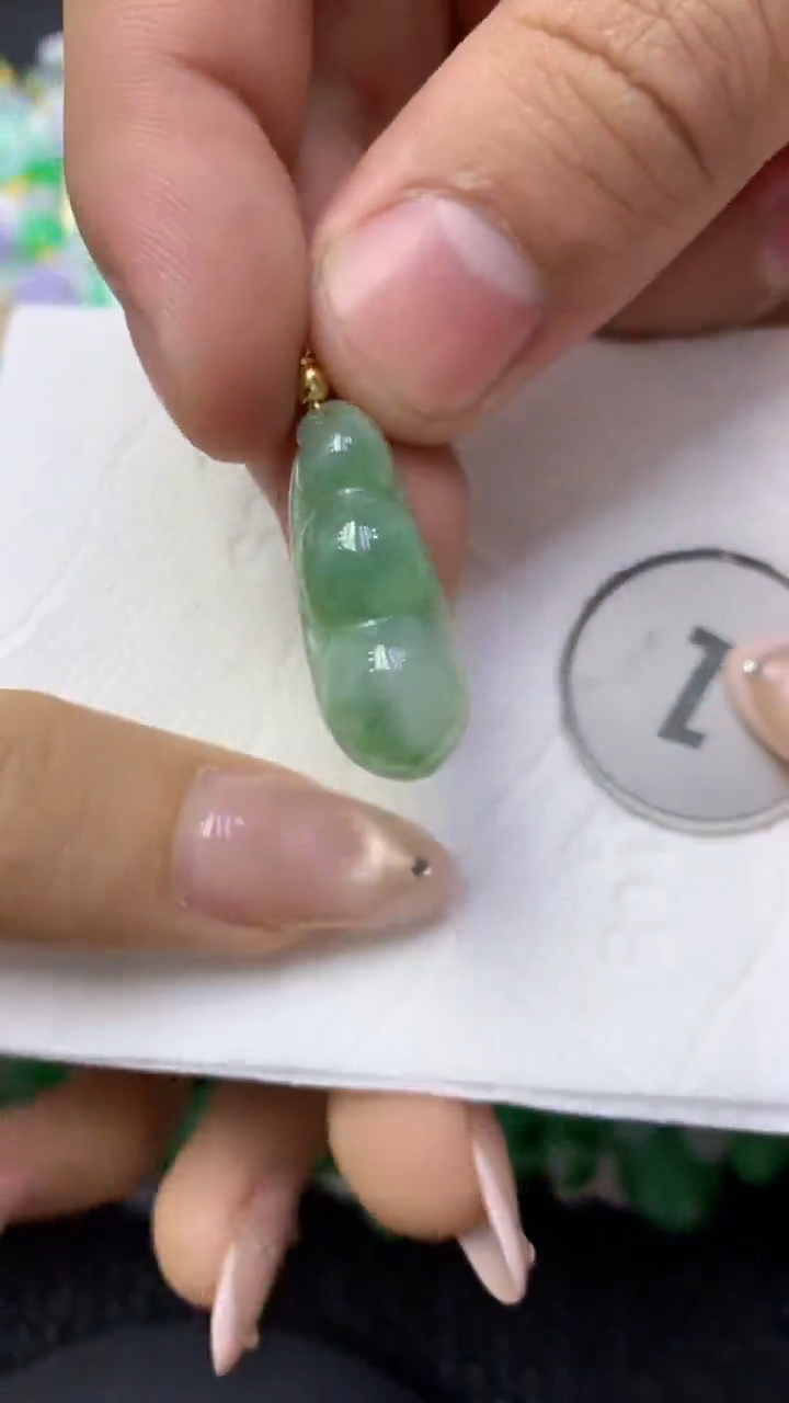 颈饰未镶嵌翡翠天然缅甸翡翠A货