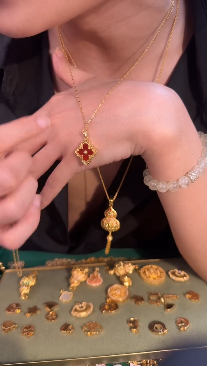 布家四叶草吊坠0.90（附带礼盒包装）