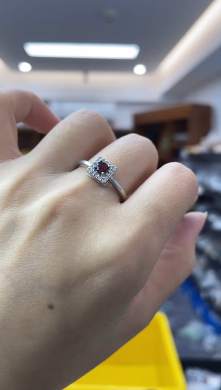 【闪购商品】石榴石·未镶嵌多样性一件发货