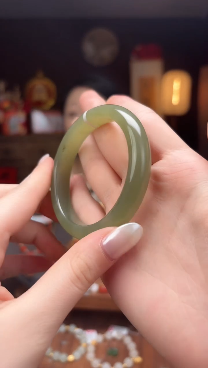 【闪购商品】和田玉AC35手镯54【微瑕裂】未镶嵌-