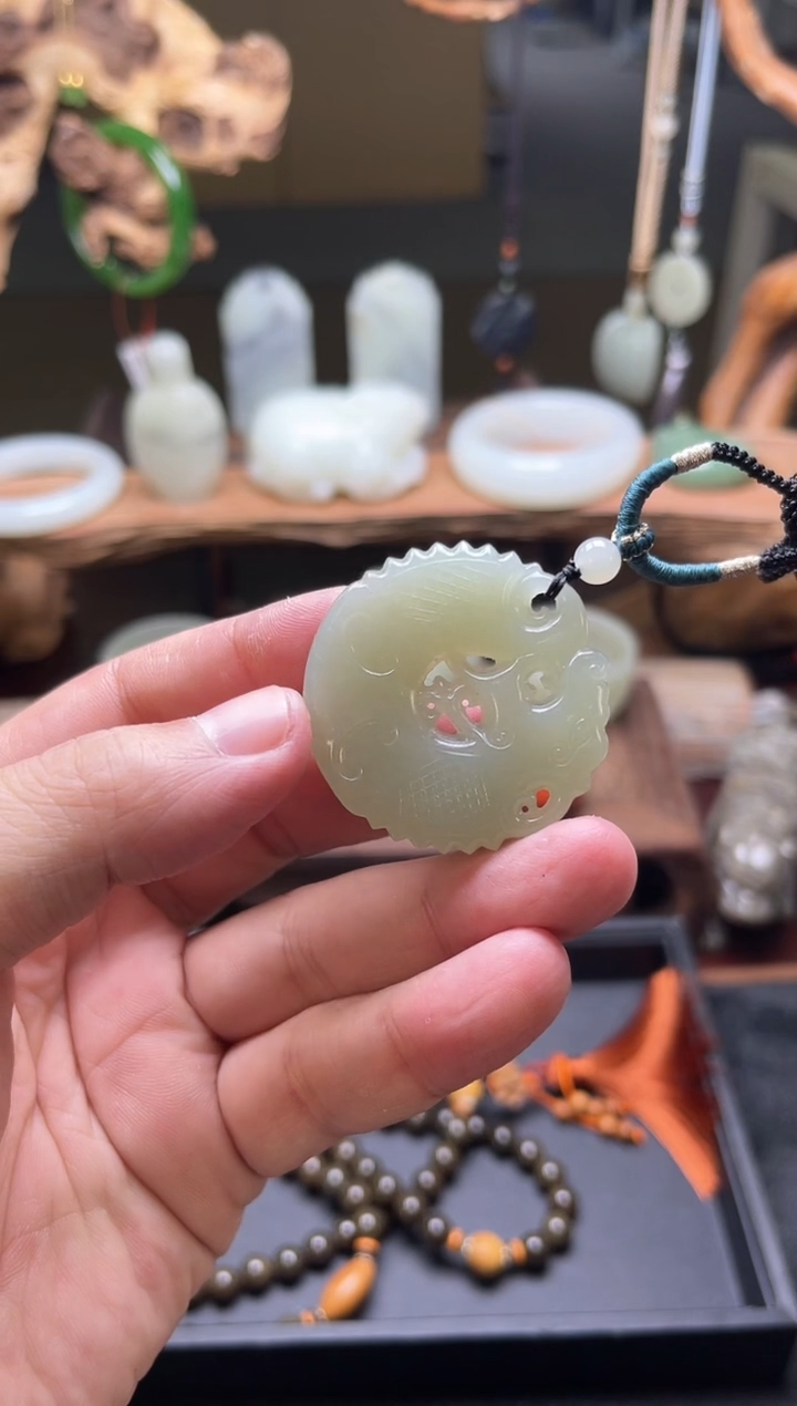 【闪购商品】和田玉吊坠未镶嵌且末青白 鱼化龙 9004253