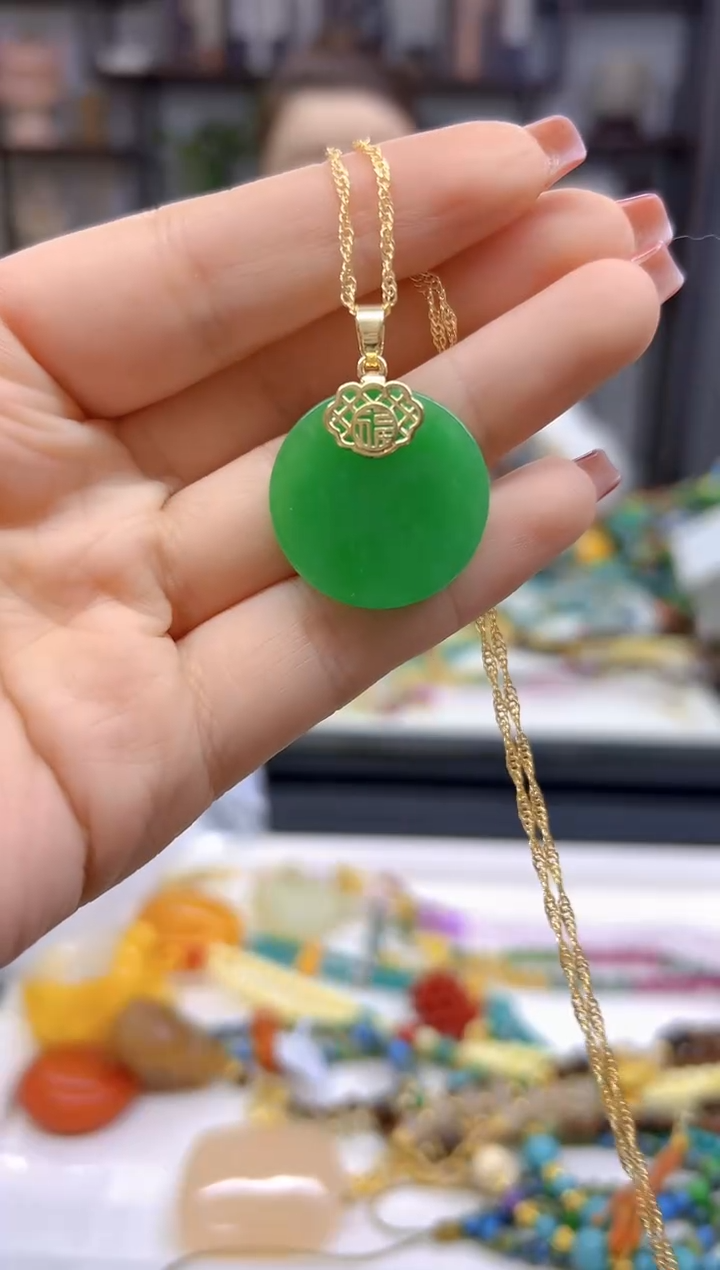 【闪购商品】翡翠吊坠(赠链)银S925镀金镶嵌吊坠D175