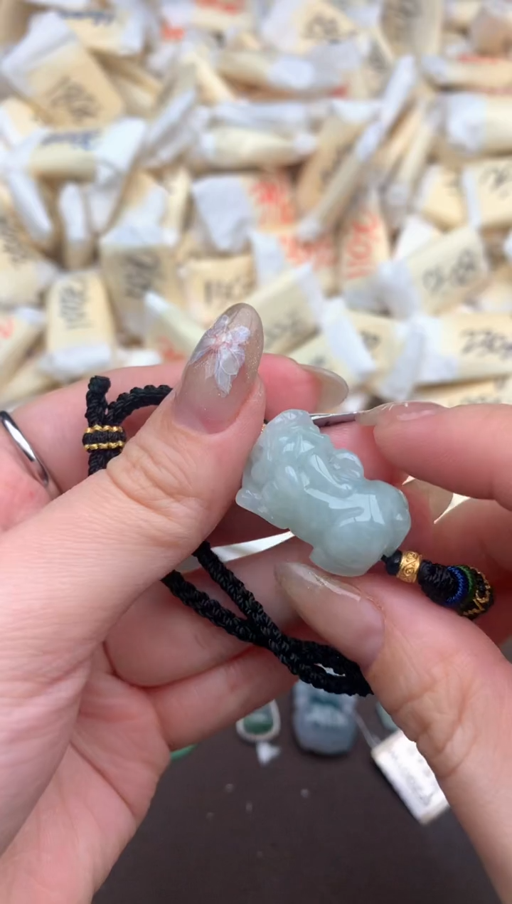 【闪购商品】翡翠挂件未镶嵌—