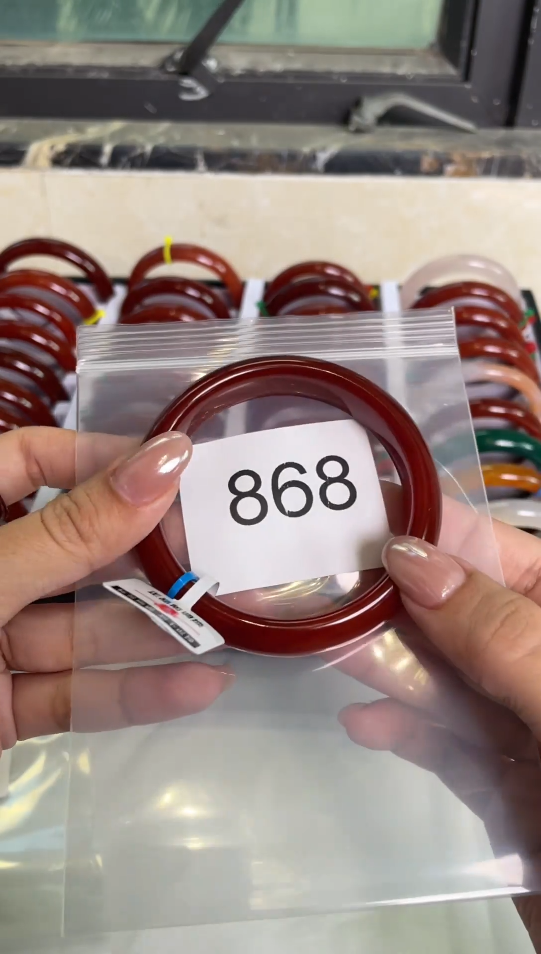 手镯玛瑙/玉髓未镶嵌59圈口*A868