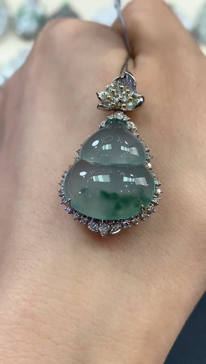 【闪购商品】翡翠吊坠(不含链)18K金镶嵌 B169