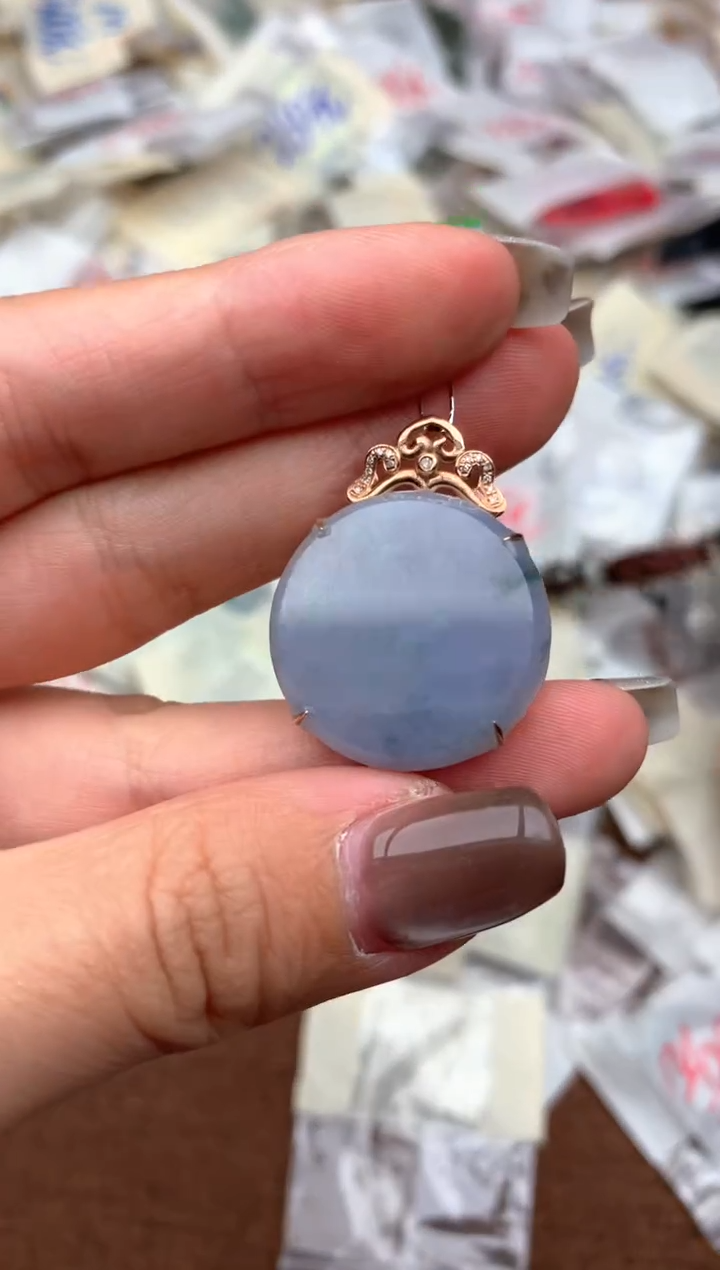 18K金镶嵌挂件翡翠—