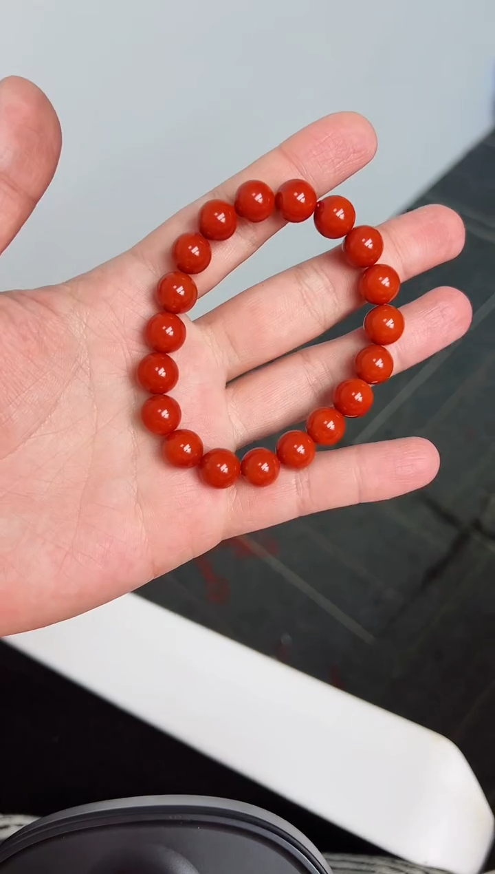 【闪购商品】南红玛瑙手串未镶嵌阿东寨亮光高高品10+一条