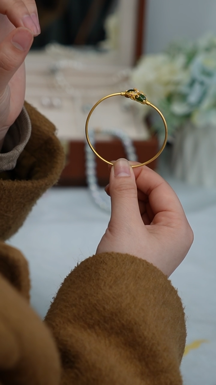 【闪购商品】和田玉手镯银S925镶嵌手镯