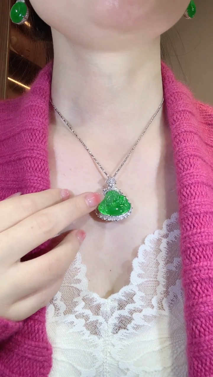 【闪购商品】翡翠吊坠(不含链)18K金镶嵌C81 佛公吊坠