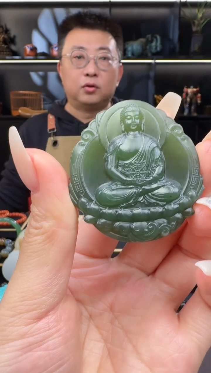 颈饰未镶嵌和田玉L**！湖水绿佛挂件