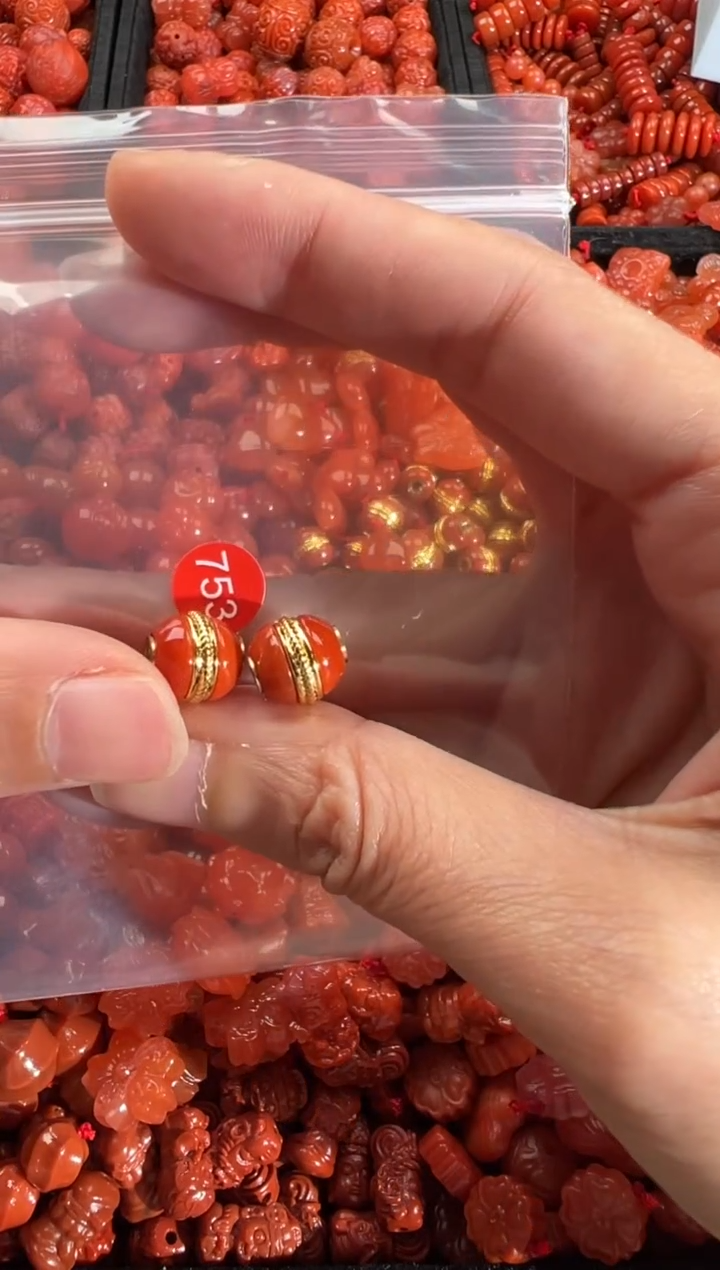 【闪购商品】南红玛瑙颈饰未镶嵌2