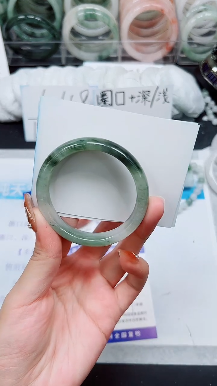 【闪购商品】石英质玉手镯未镶嵌A62-53/54
